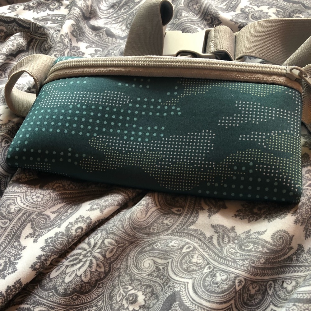 Workout waist pack